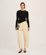 Featherweight Cashmere Slim Crewneck Sweater