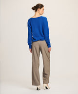 Lightweight Cashmere V-Neck Sweater